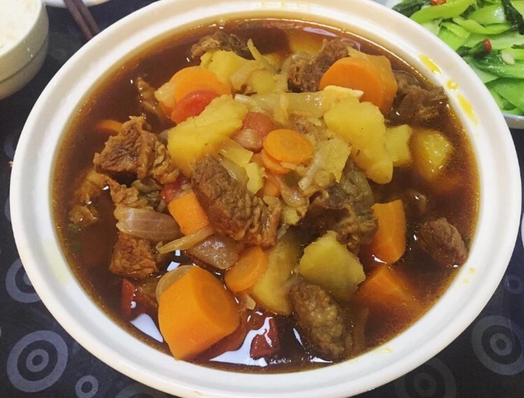 一个话唠包教包会的香浓红烩牛腩