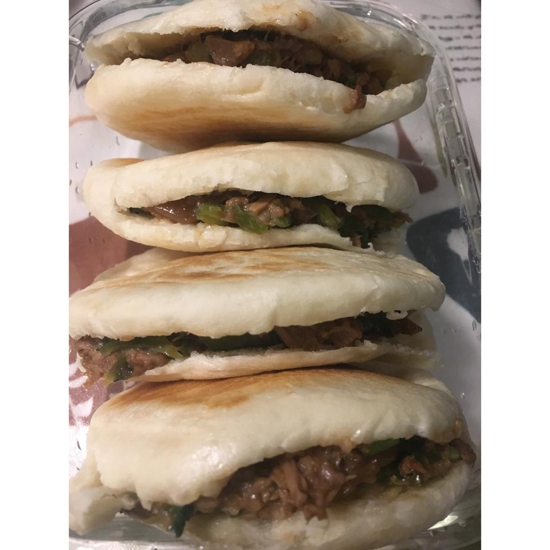 腊汁肉夹馍