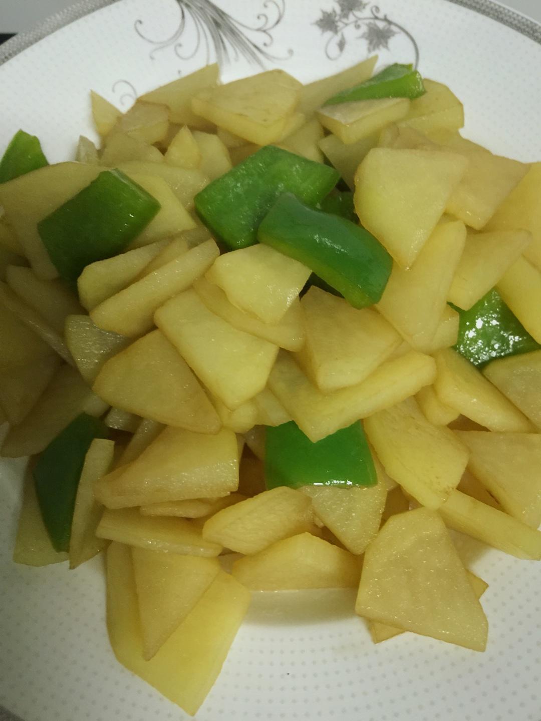 妈妈的味道，土豆片炒柿子椒