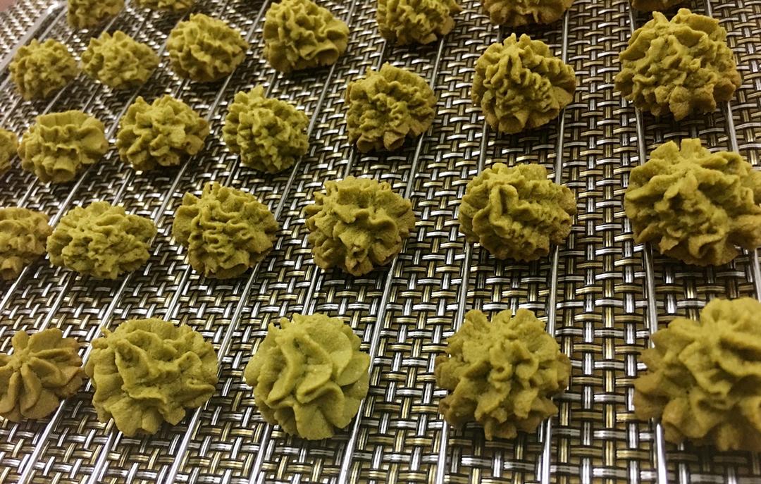 被业界猜了很久的网红牛油小花曲奇配方，酥的掉渣