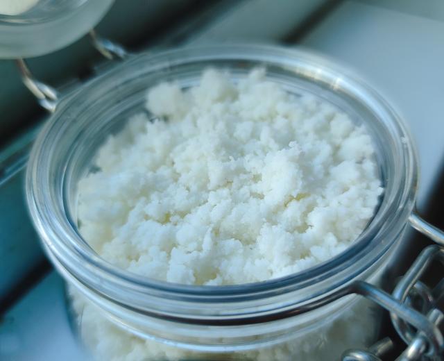 过期牛奶 自制牛奶浴盐的做法