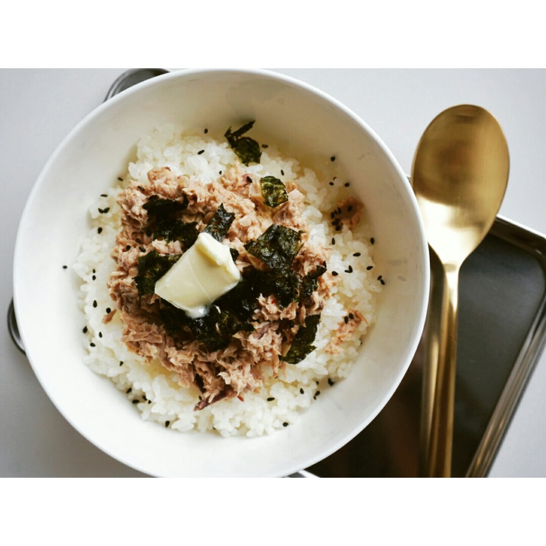 《深夜食堂》黄油拌饭
