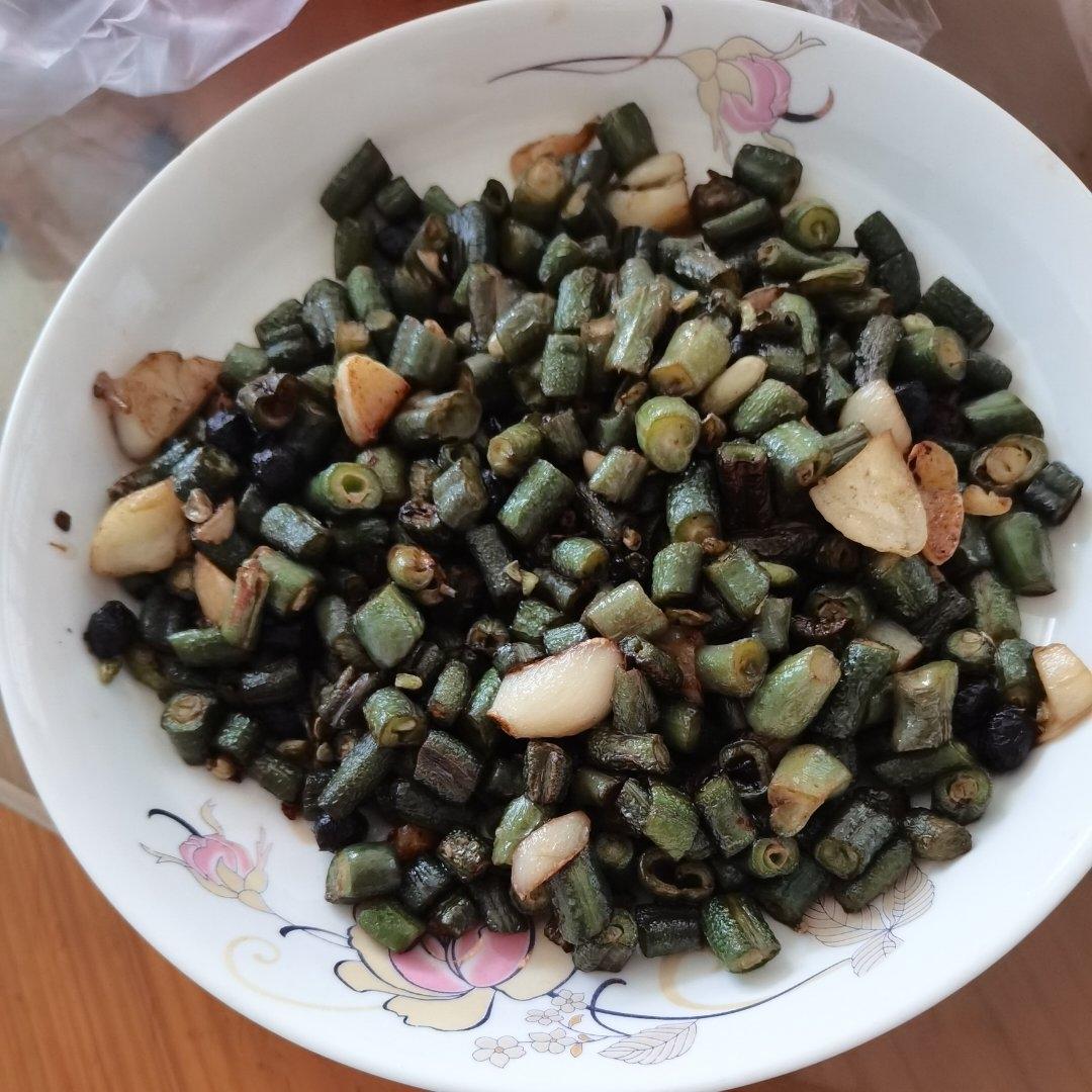 好吃下饭的豆豉炒长豇豆
