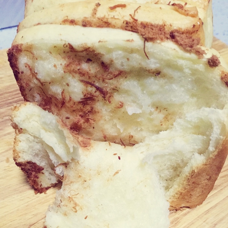 手撕千层肉松面包