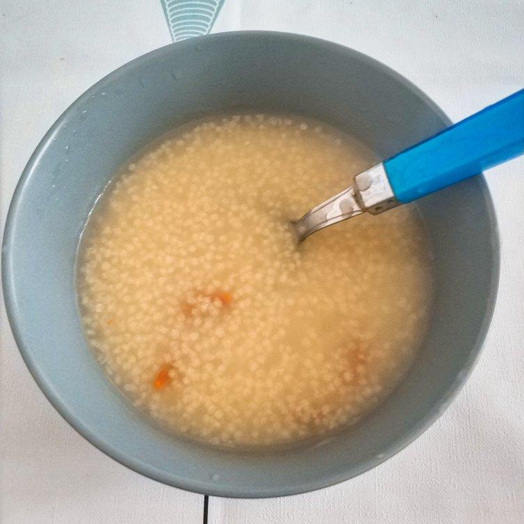 终于熬出一锅有厚厚米油的小米粥
