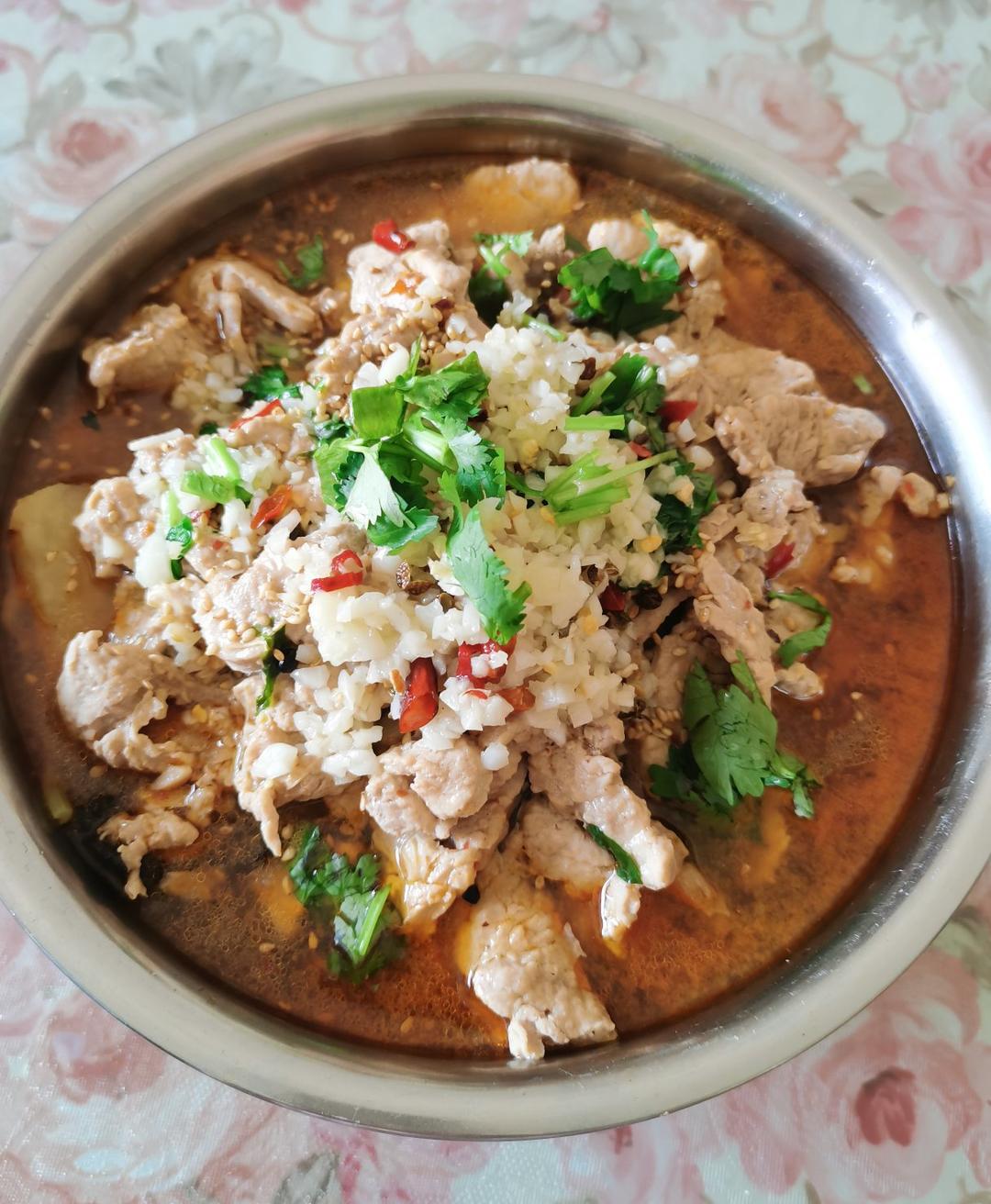 厨师长教你：“水煮肉片”的正宗做法，这味道真的很四川