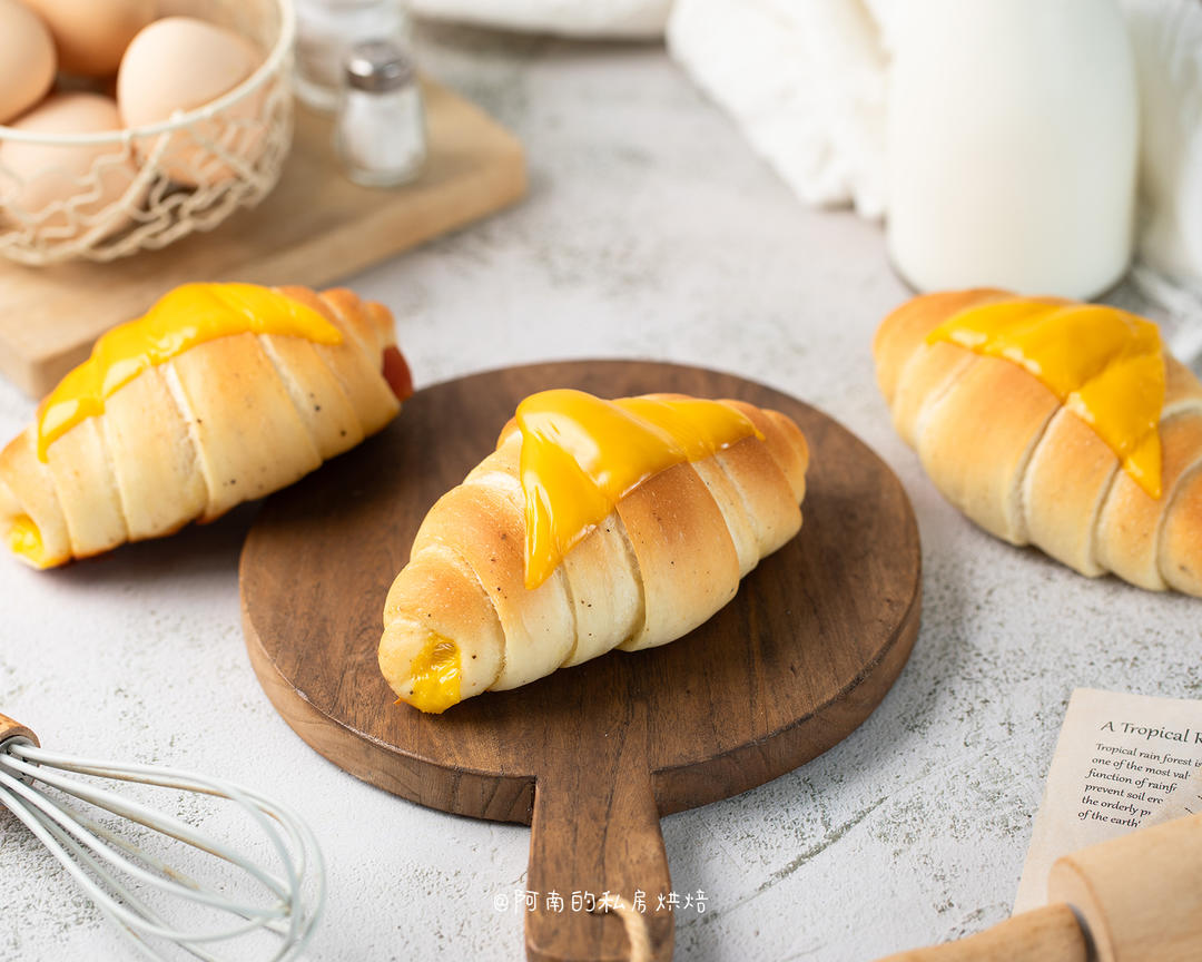 非常好吃的黑胡椒火腿芝士盐卷面包！