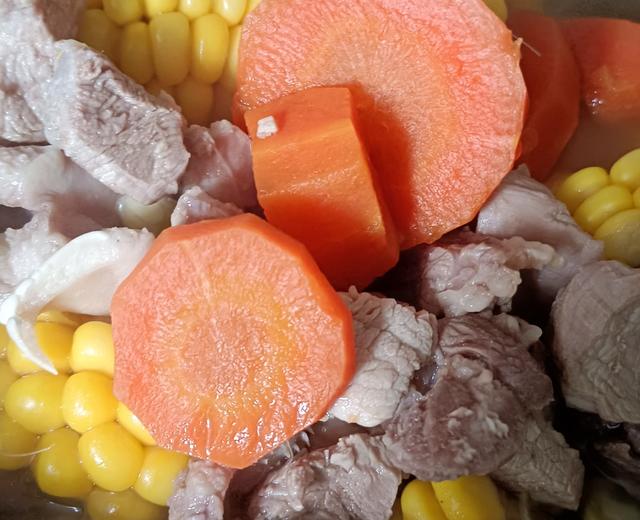 猪舌肉胡萝卜玉米汤的做法