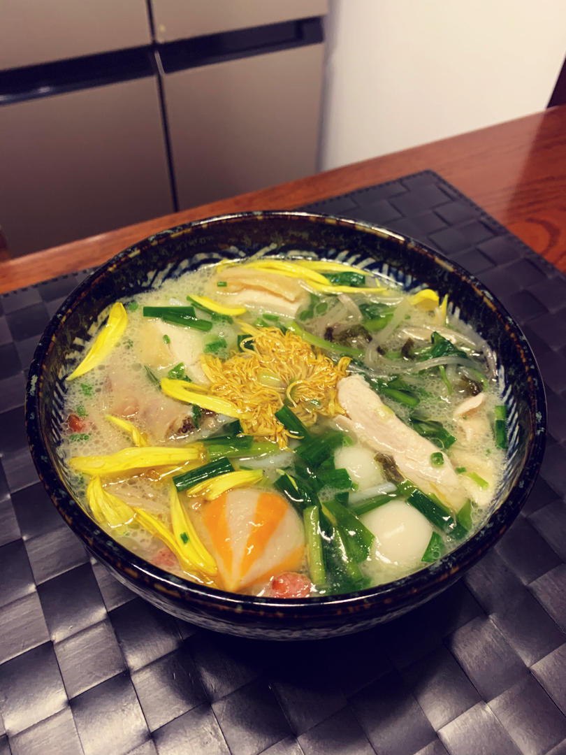 上古的云做的菊花过桥米线