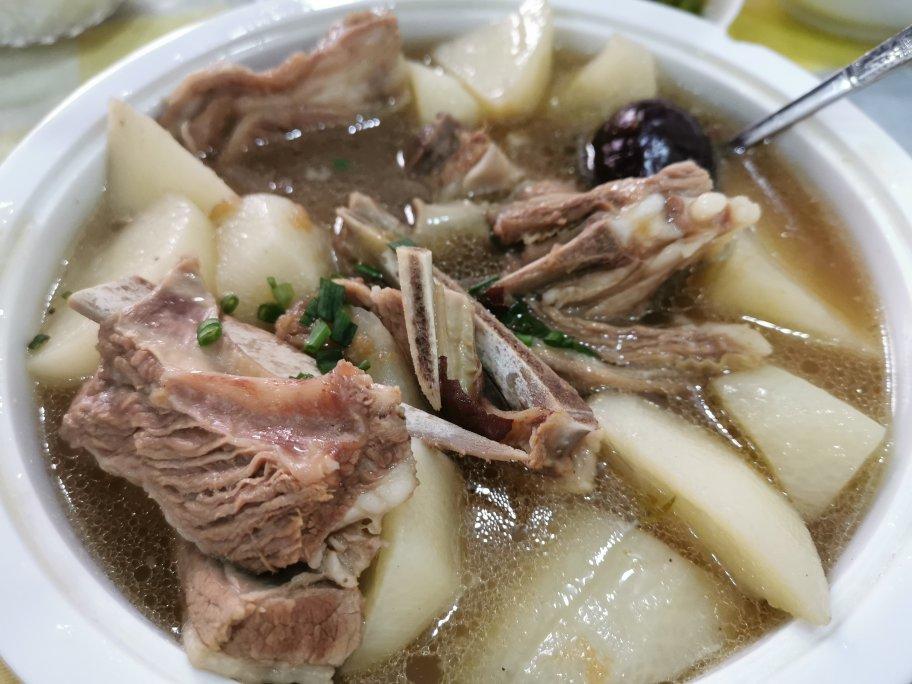 萝卜炖羊排
