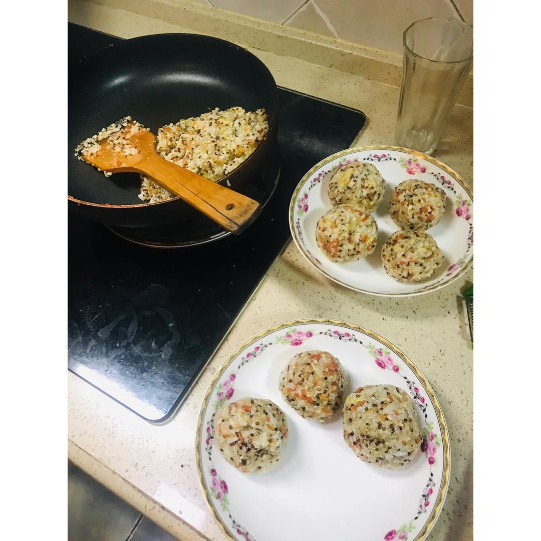 三色藜麦饭团