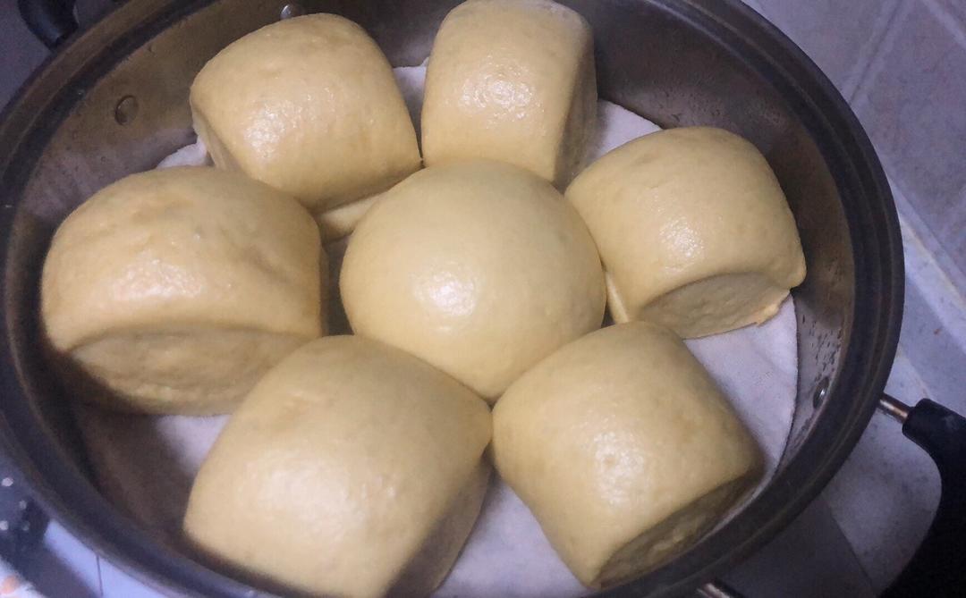 新手也可以--详解如何做出人见人爱、金黄的南瓜馒头