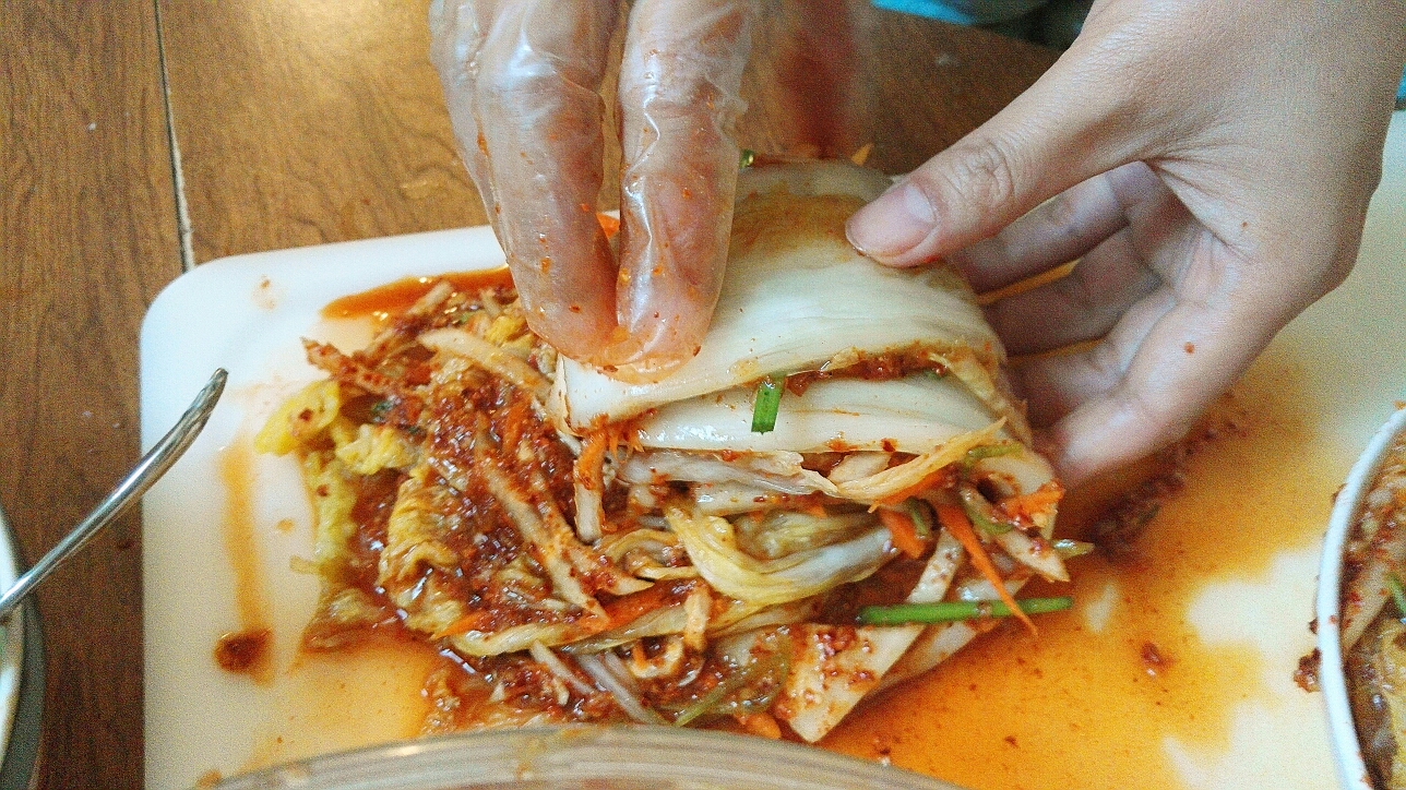 跟韩国朋友学的辣白菜的做法 步骤12
