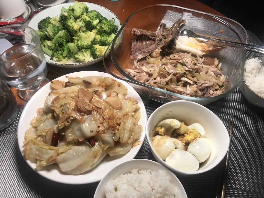 厨师长教你：“手撕包菜”的家常做法,简单又不失美味