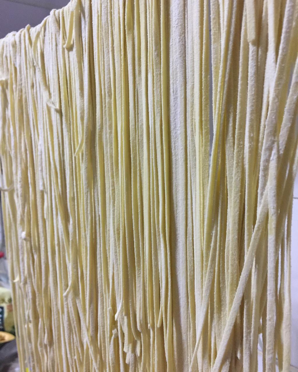自制纯天然蔬菜汁彩色面条