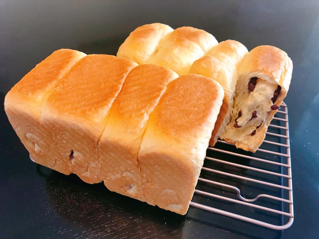 鲜奶红豆吐司