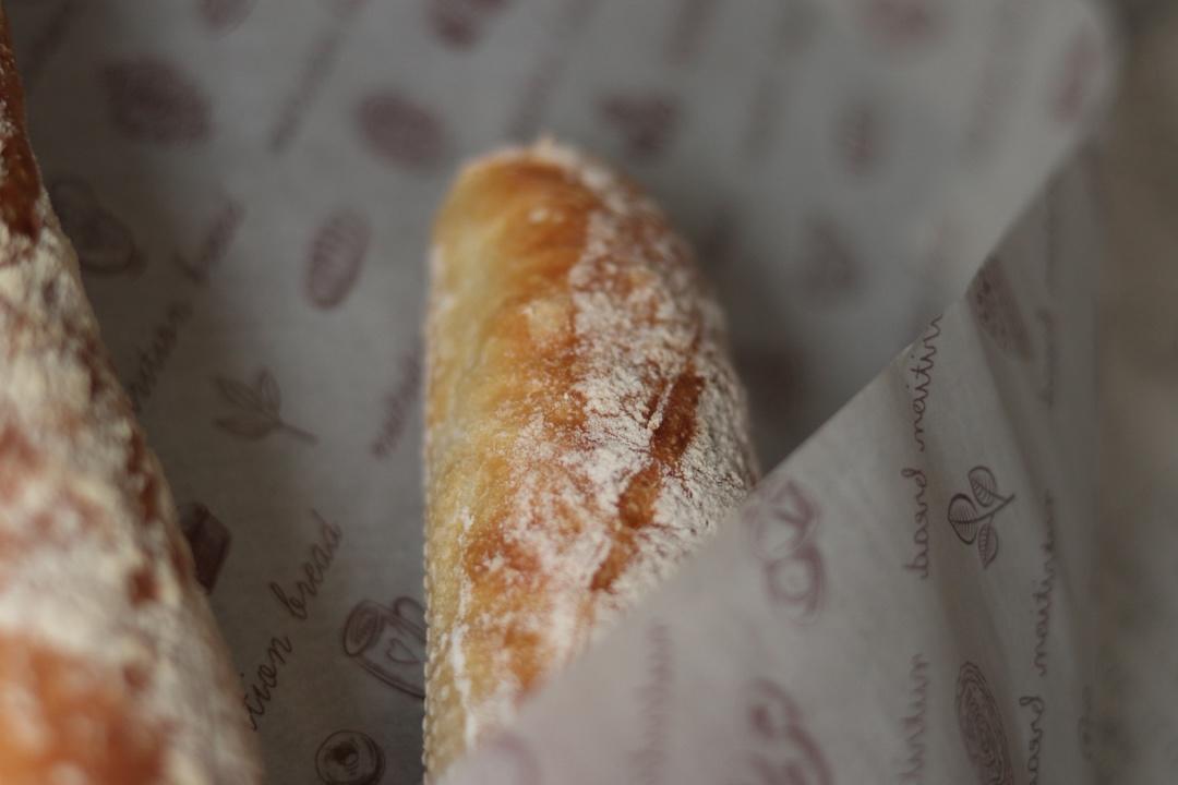 香脆健康的全麦法棍Whole Wheat Baguette