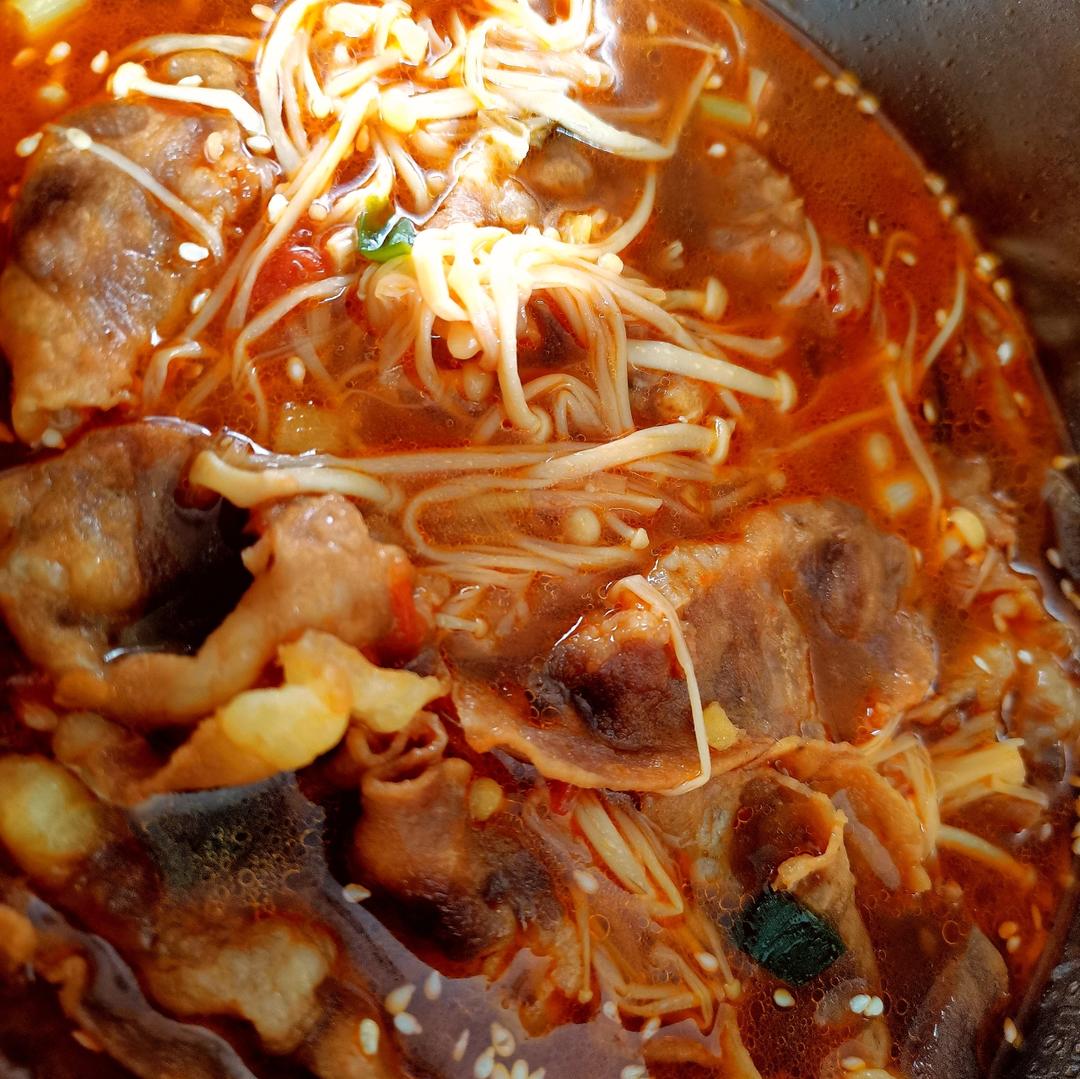 无敌下饭的番茄金针菇肥牛‼️做法简单0失败