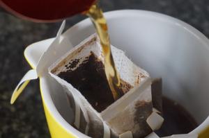 姜柠咖啡奶茶的做法 步骤3