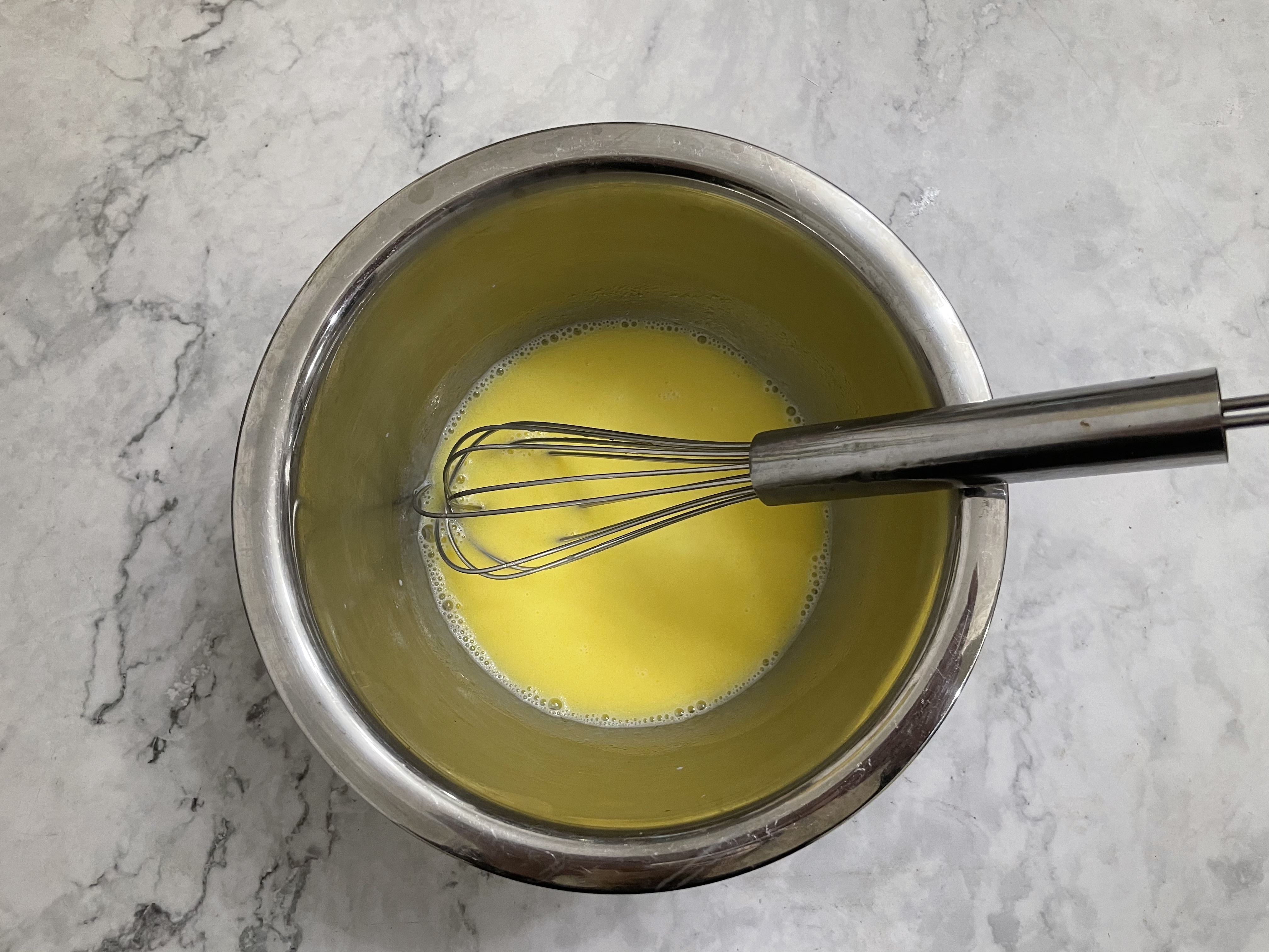 黄油香草戚风的做法 步骤2