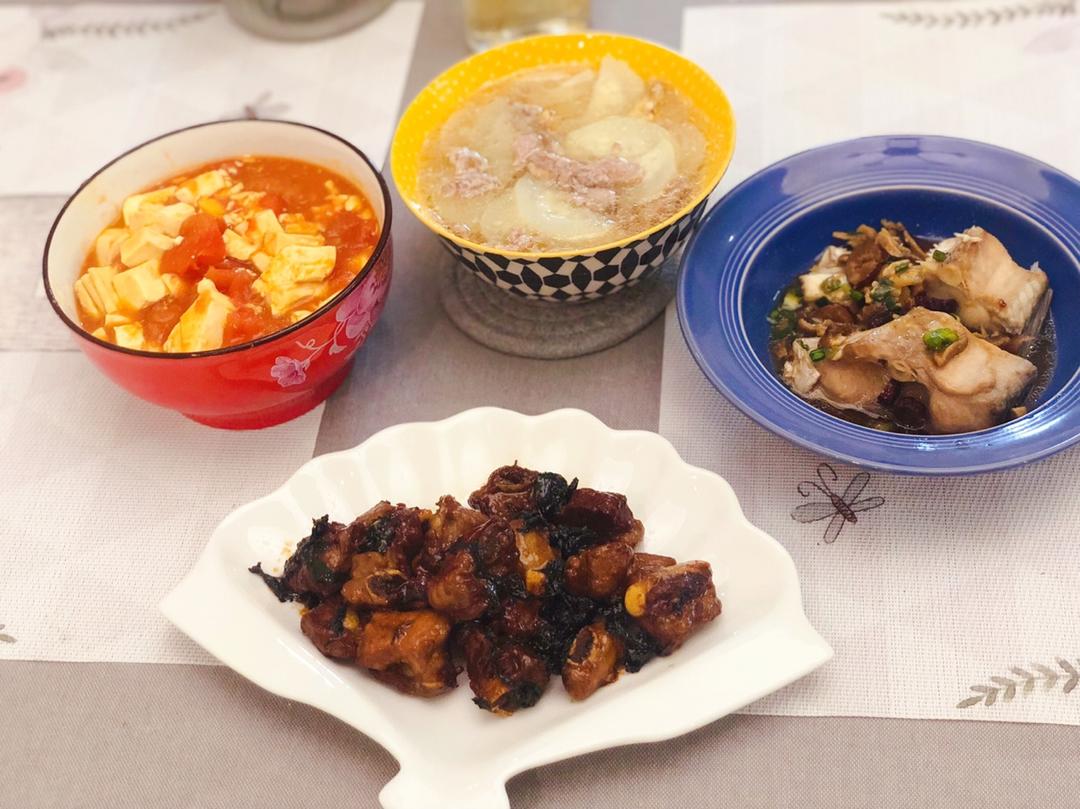 红枣香菇蒸鲩鱼腩