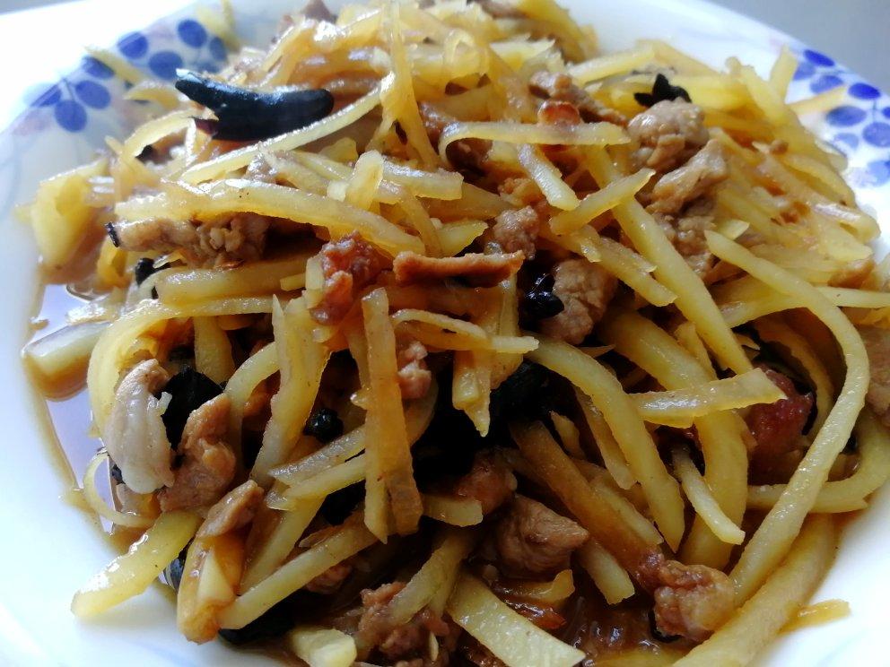 土豆丝炒肉
