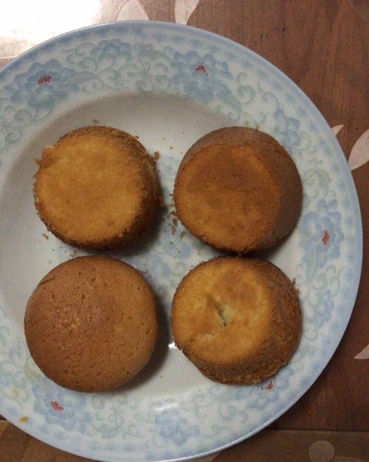 全蛋海绵纸杯蛋糕