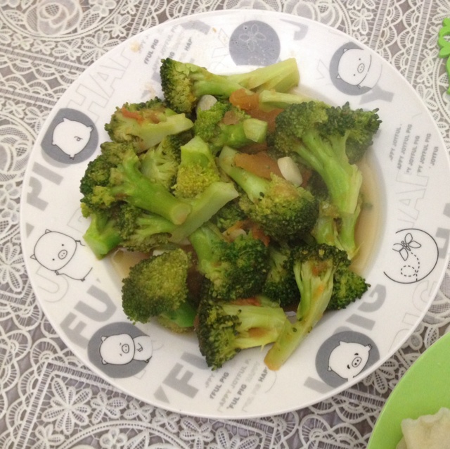 蕃茄炒西兰花