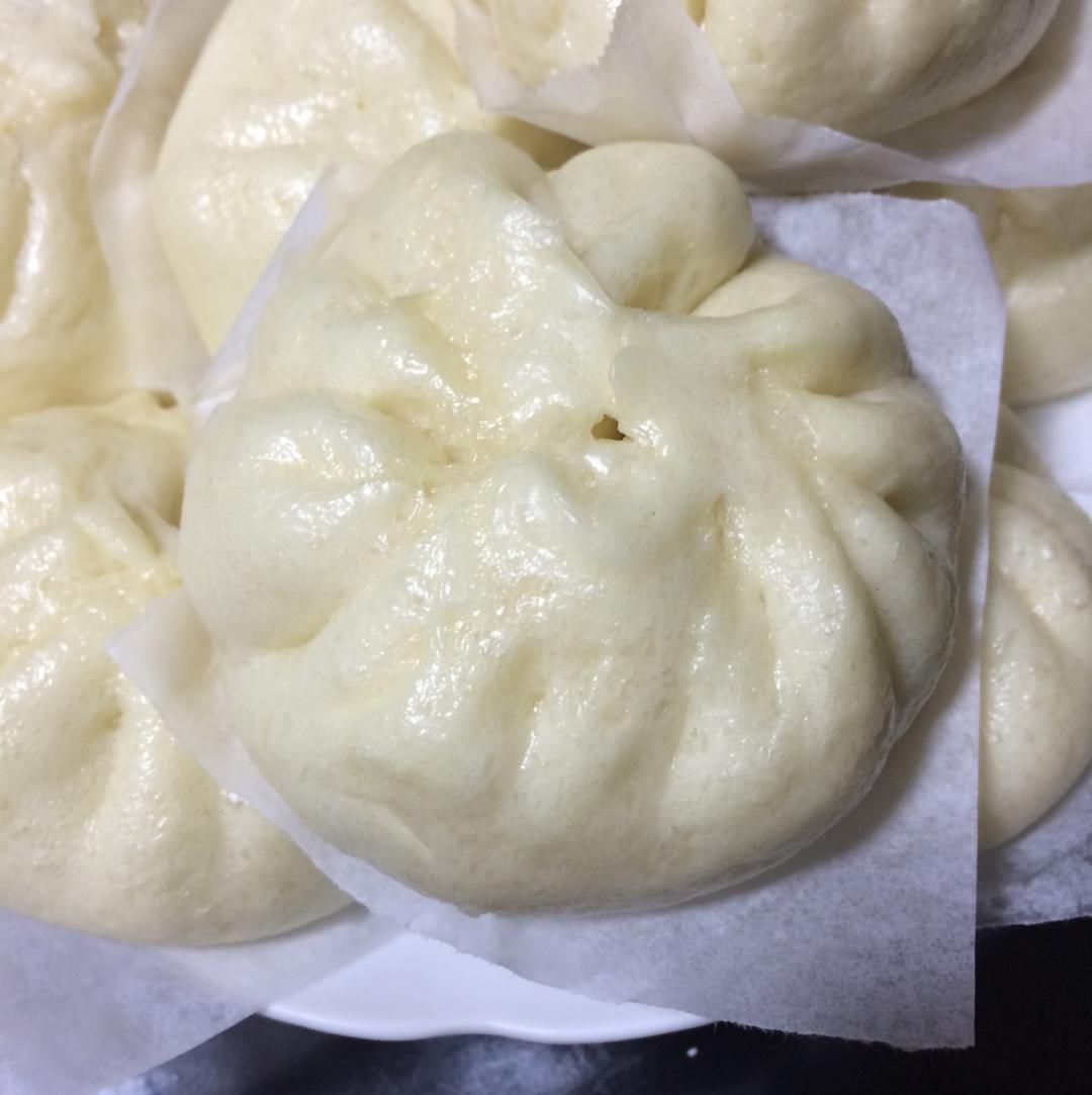 卤肉包