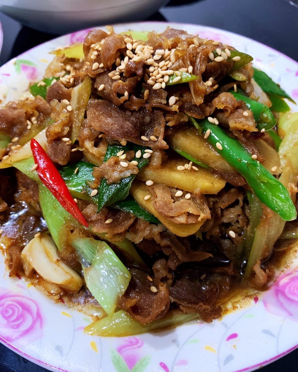 旺角小结巴做的【盒马厨房】葱爆孜然羊肉卷