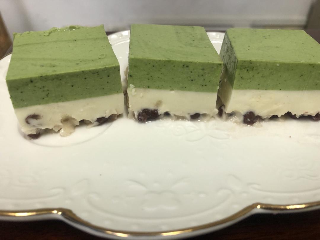 抹茶红豆奶糕