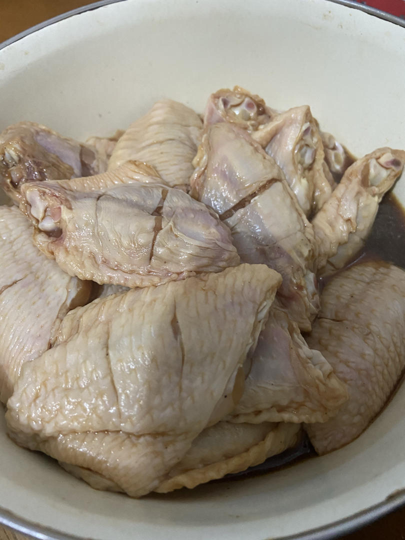 鸡翅这样做比可乐鸡翅还好吃100倍，连骨头都不放过