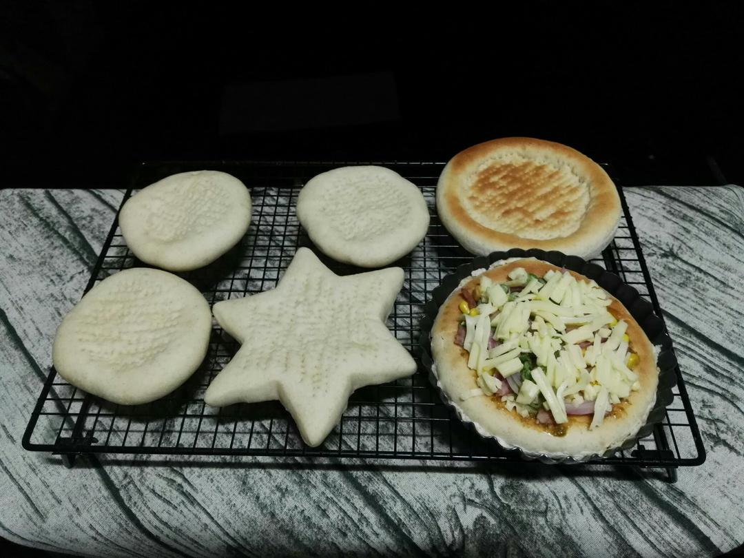 做一张敲好吃的披萨饼底