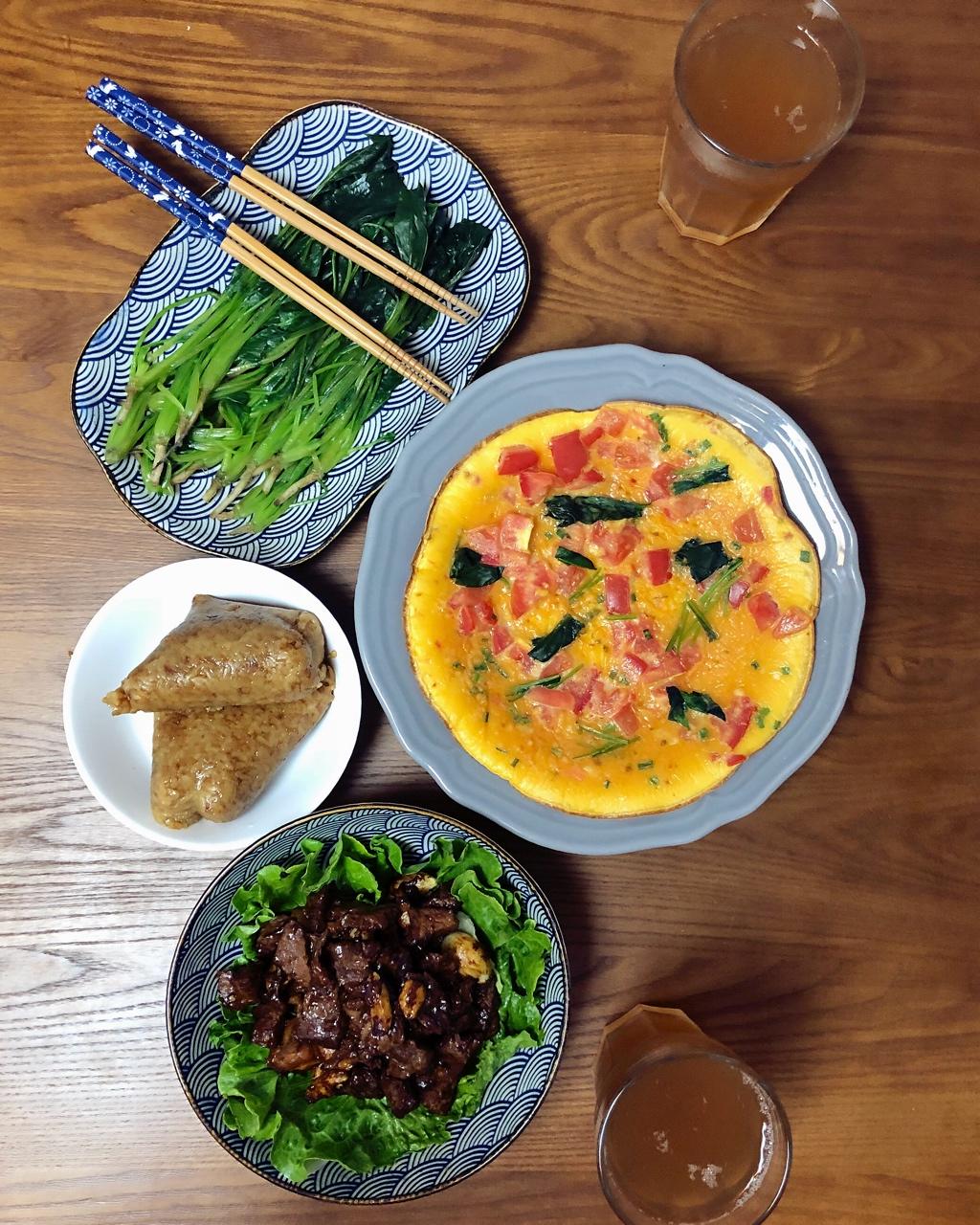 松软香嫩的西红柿鸡蛋饼