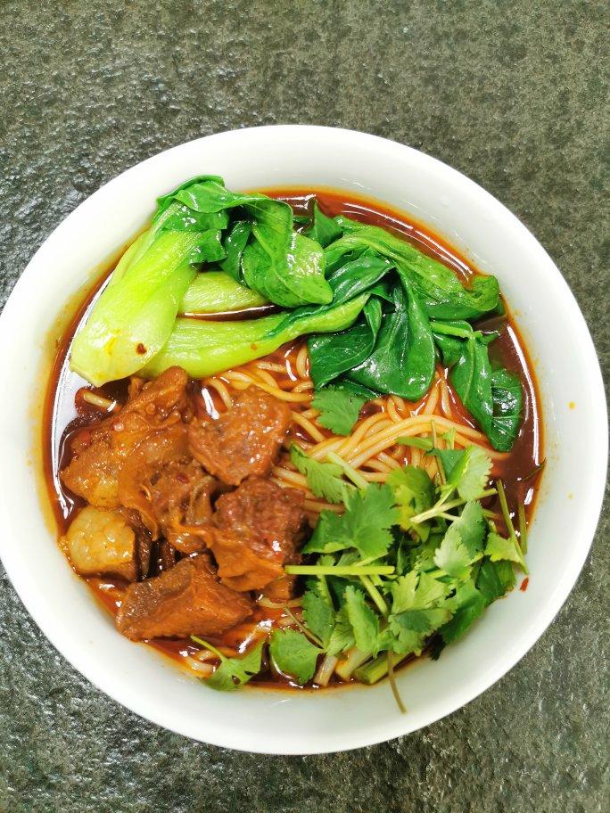 堂妈的金牌牛肉面