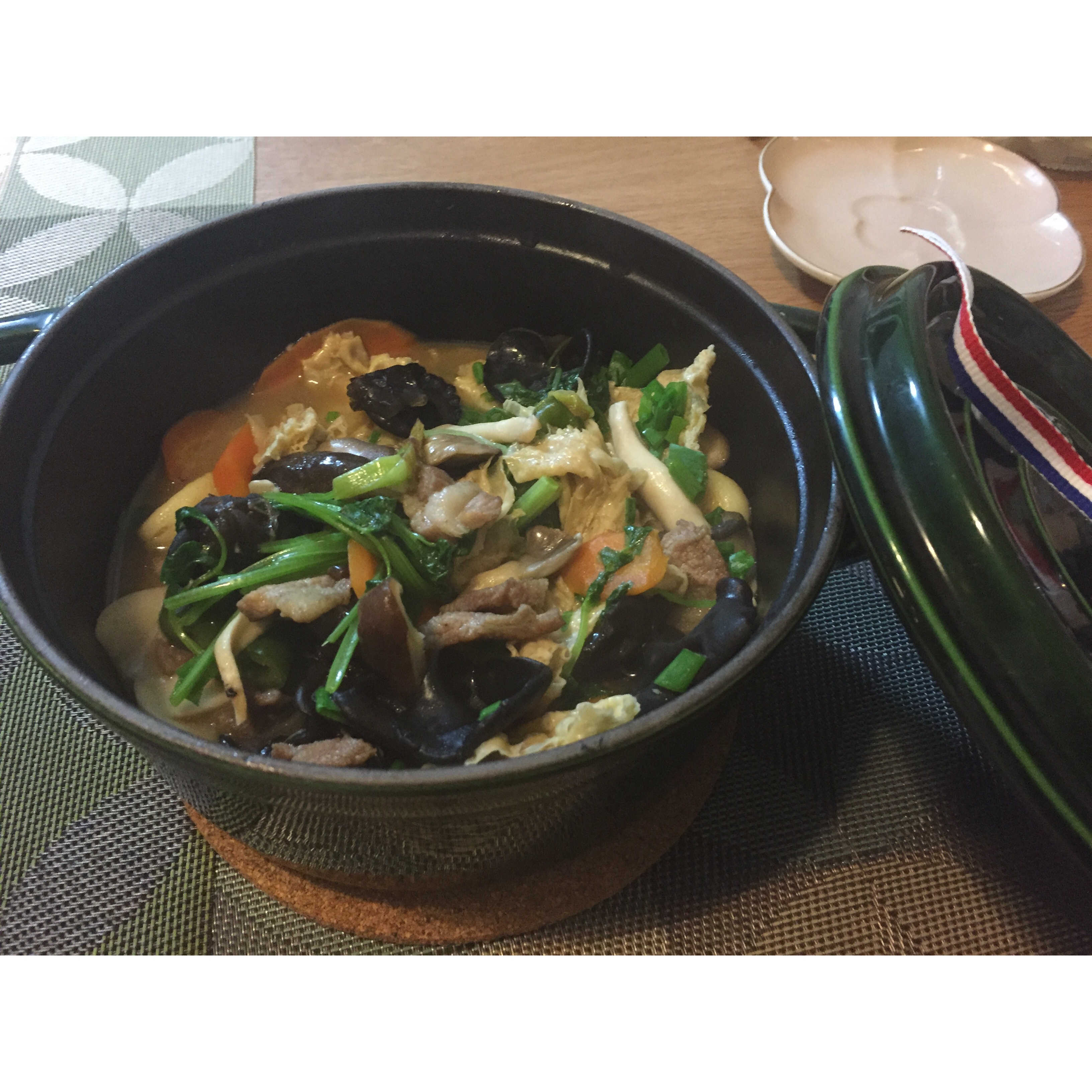 杂菇煲