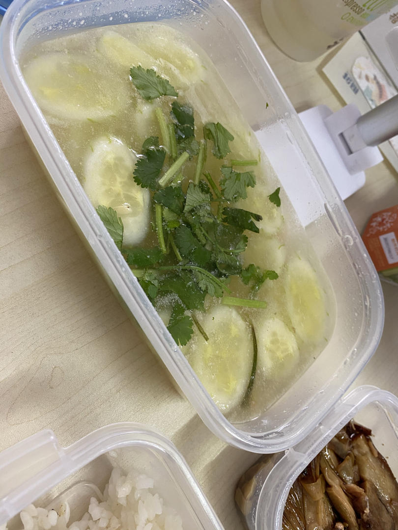 秋黄瓜（吊瓜）虾仁汤