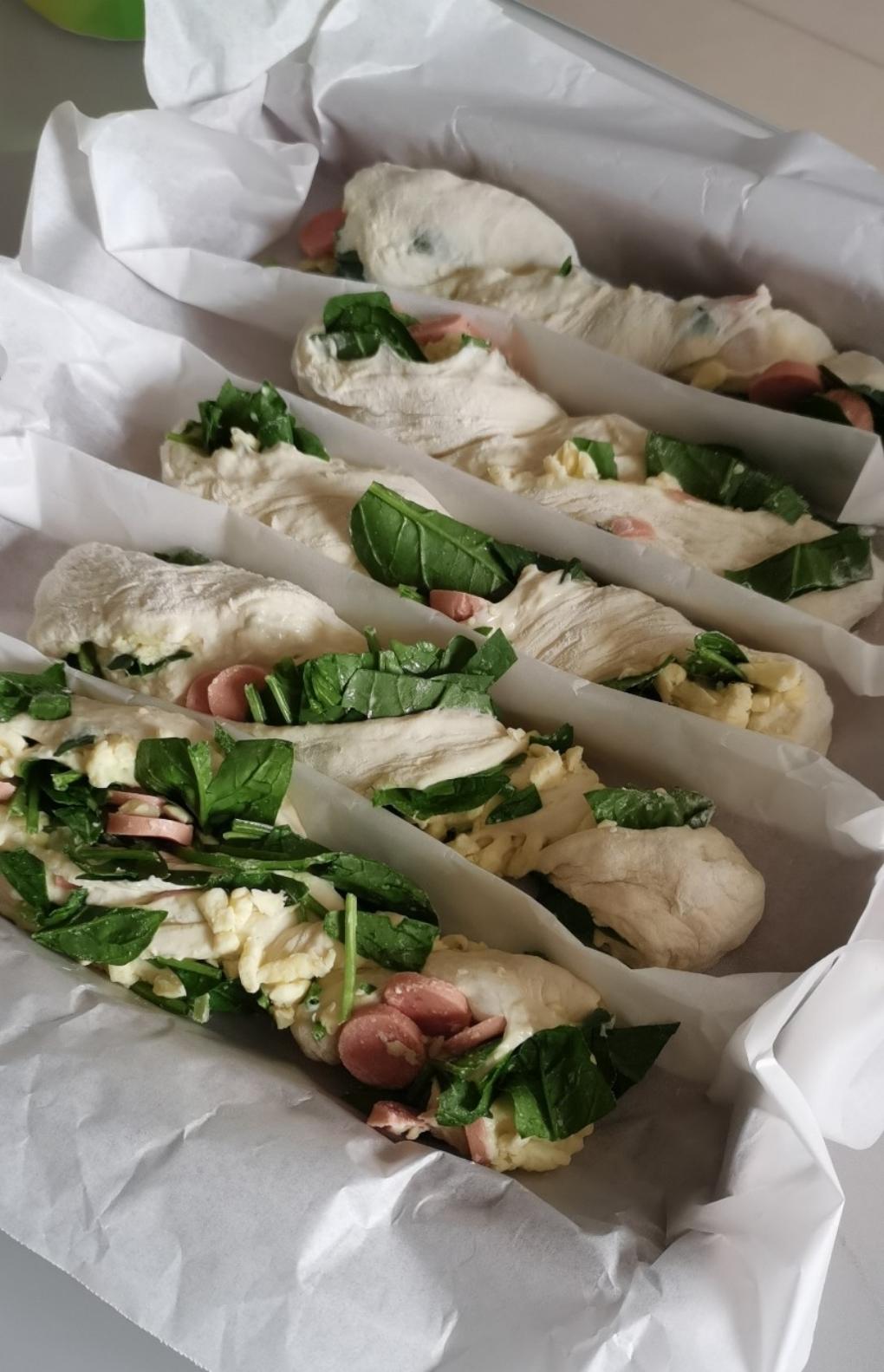 💚腊肠菠菜芝士🧀️🥬
恰巴塔扭扭棒