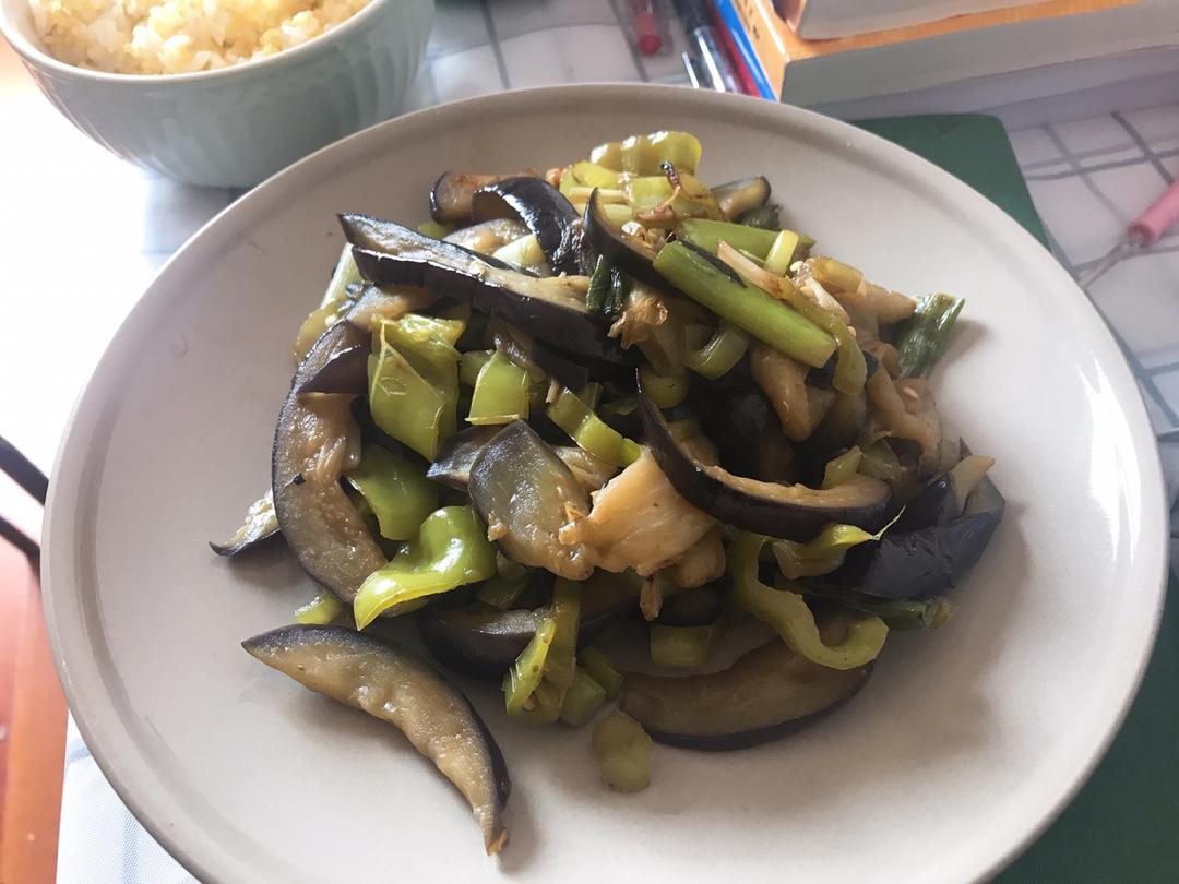 青椒炒茄子