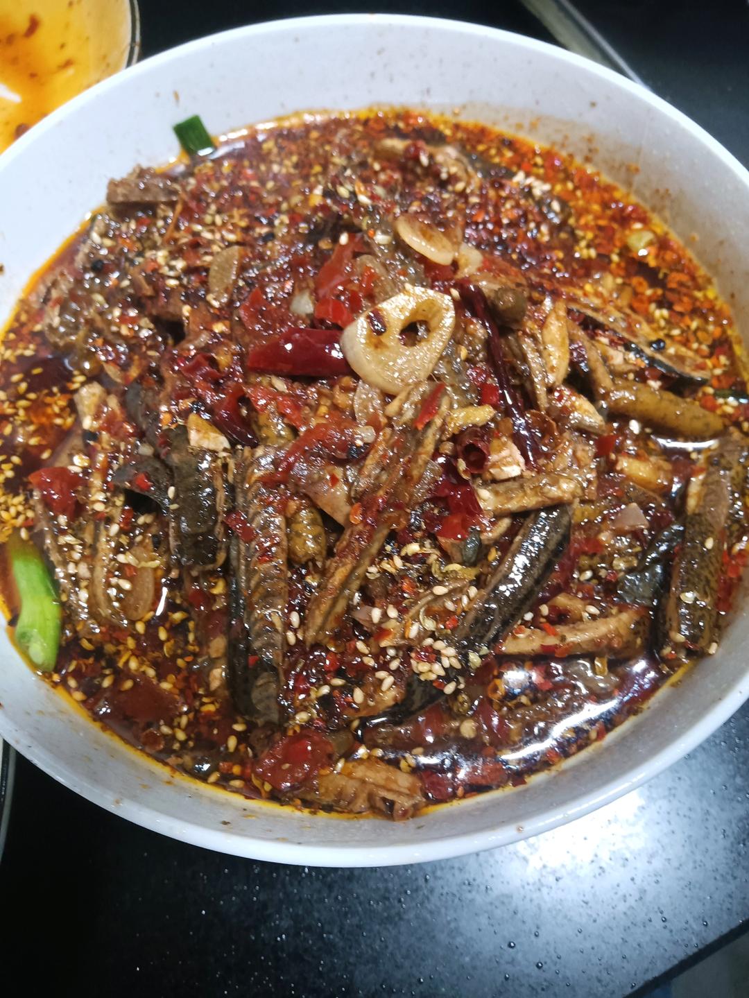 厨师长教你：“藿香鳝鱼”的家常做法，味道很赞，先收藏起来