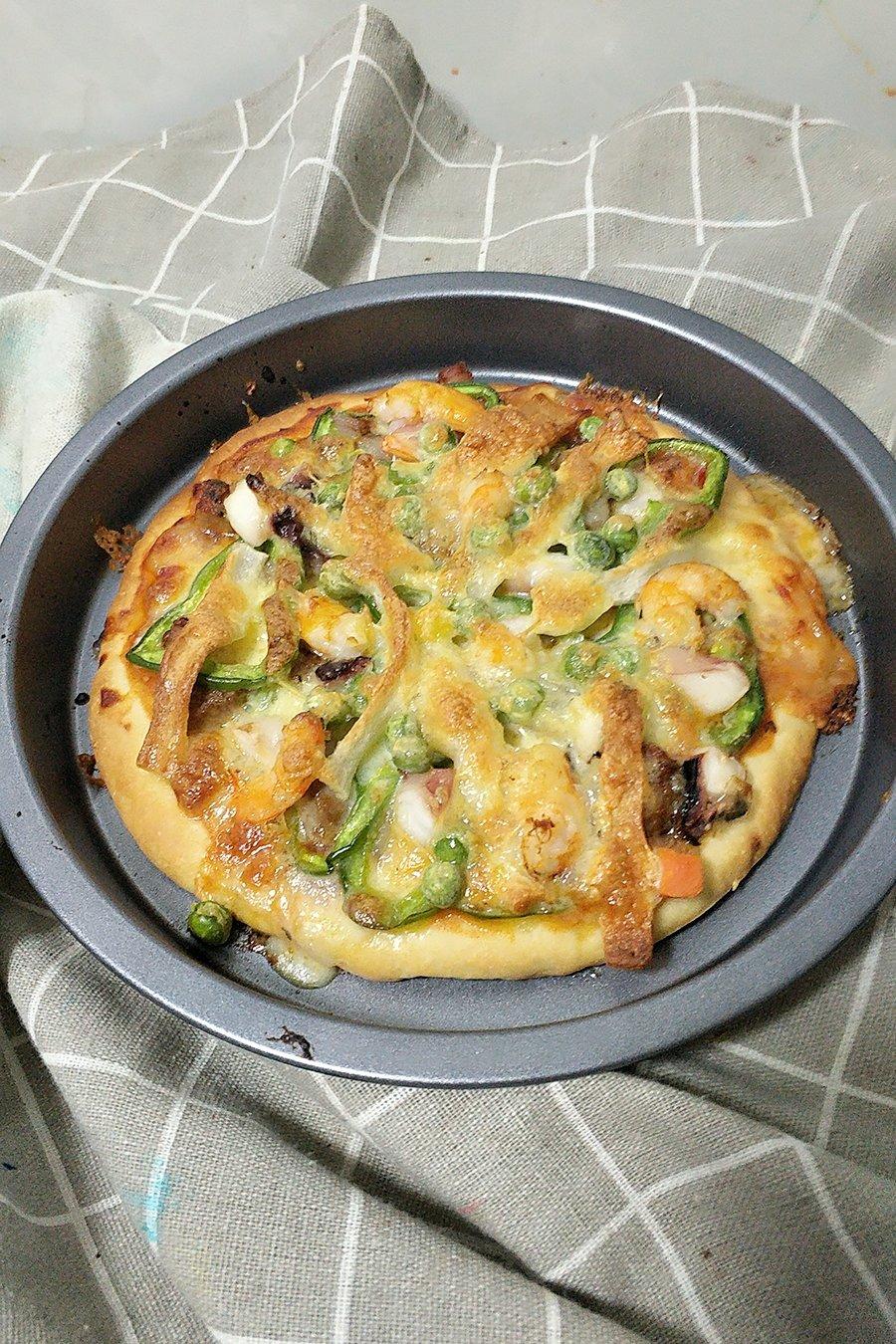 手机用户2665vu90做的八寸披萨饼皮四个制作