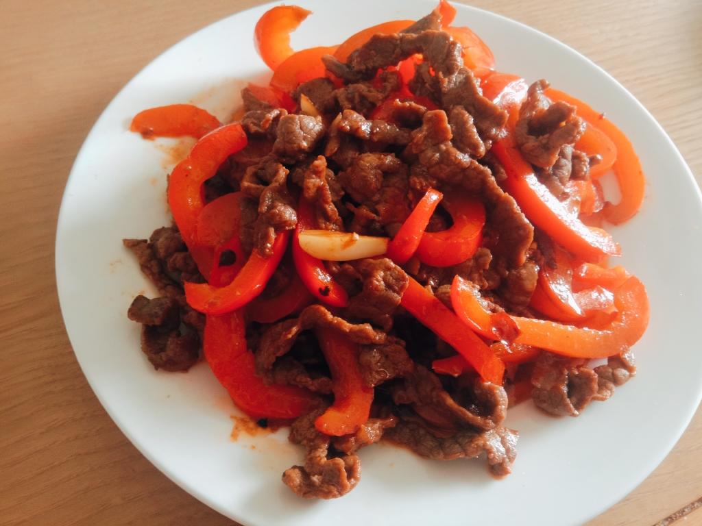 红椒牛肉丝