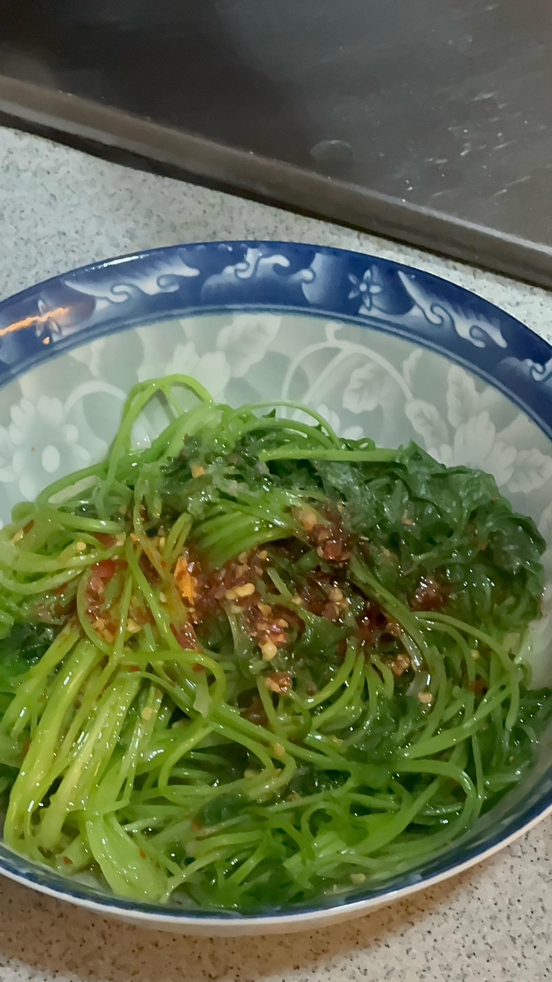 凉拌香菜
