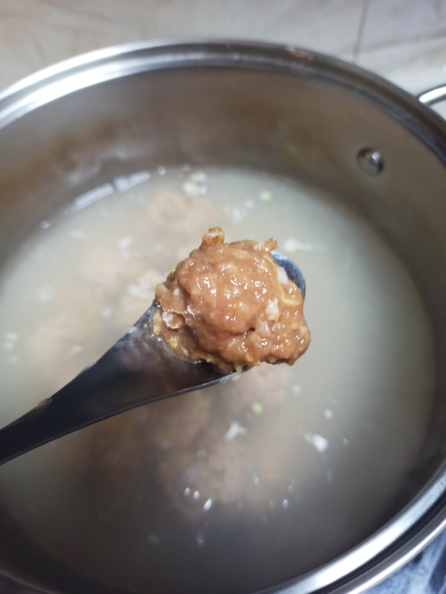 羊肉丸子汤（含汤清不腻小窍门）的做法 步骤5