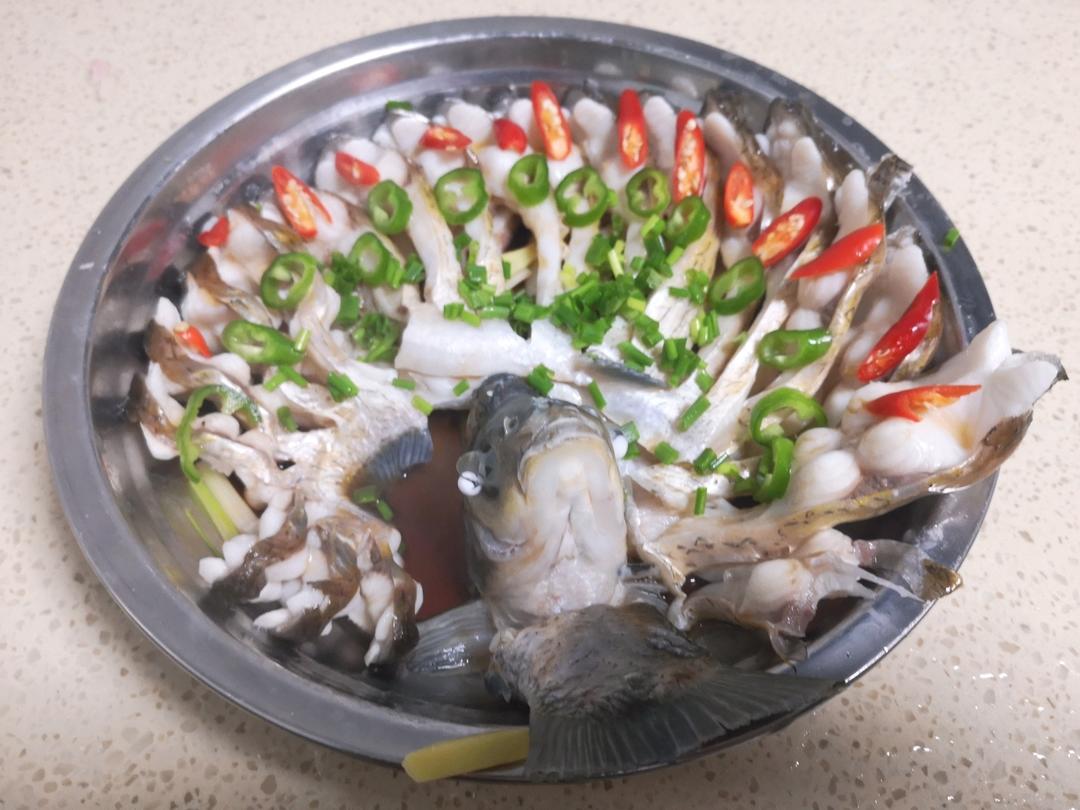 年夜菜必备❗️全家都爱的孔雀开屏清蒸鳊鱼🐟