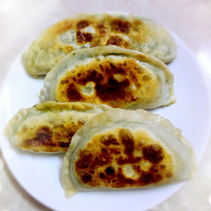 韭菜盒子 Chinese Leek and Egg Pasty