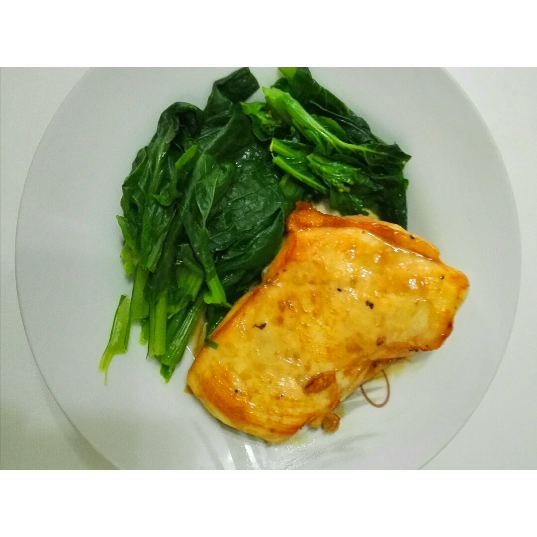 香煎鸡胸肉
