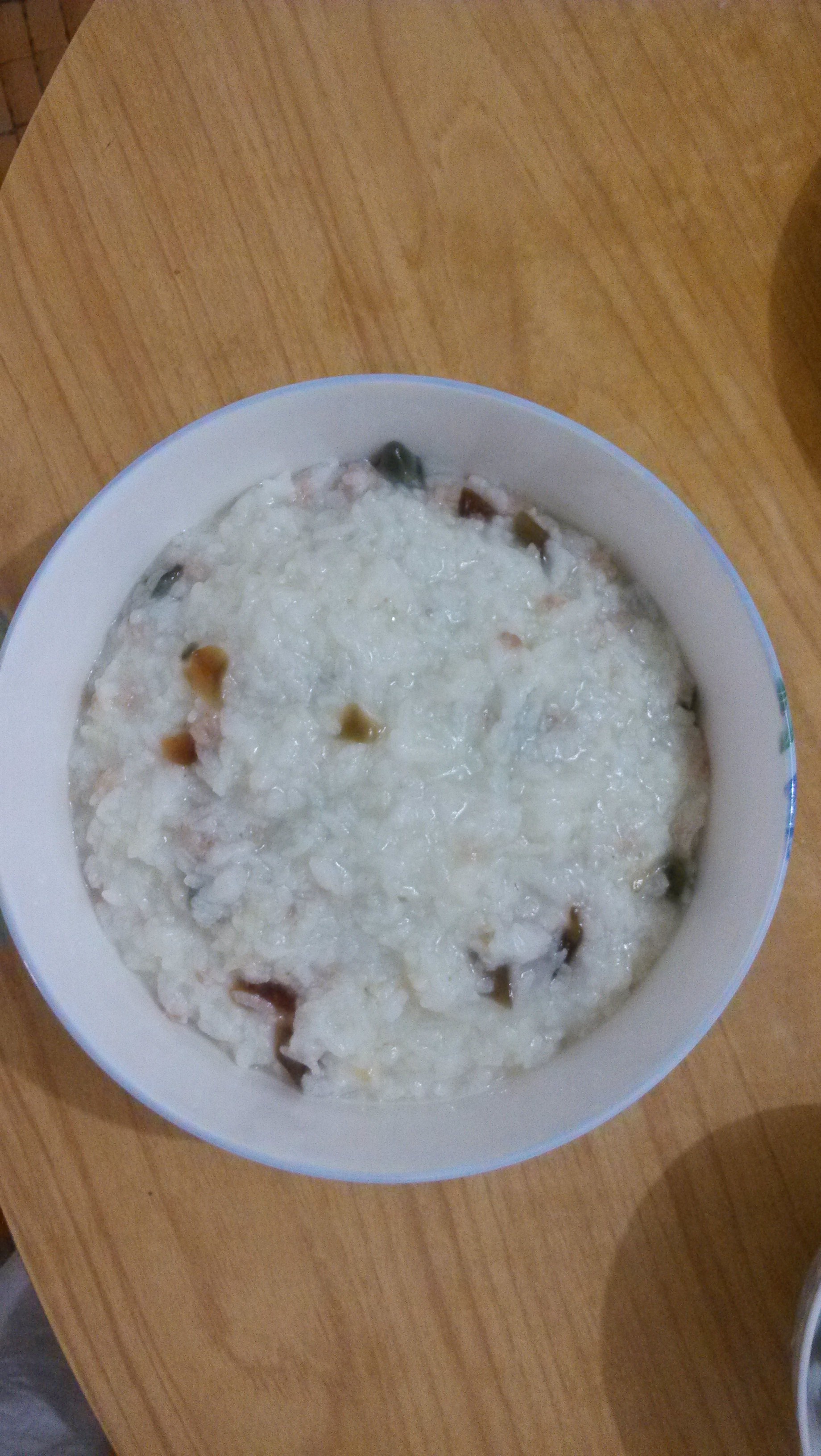 怀南竹影做的皮蛋瘦肉粥