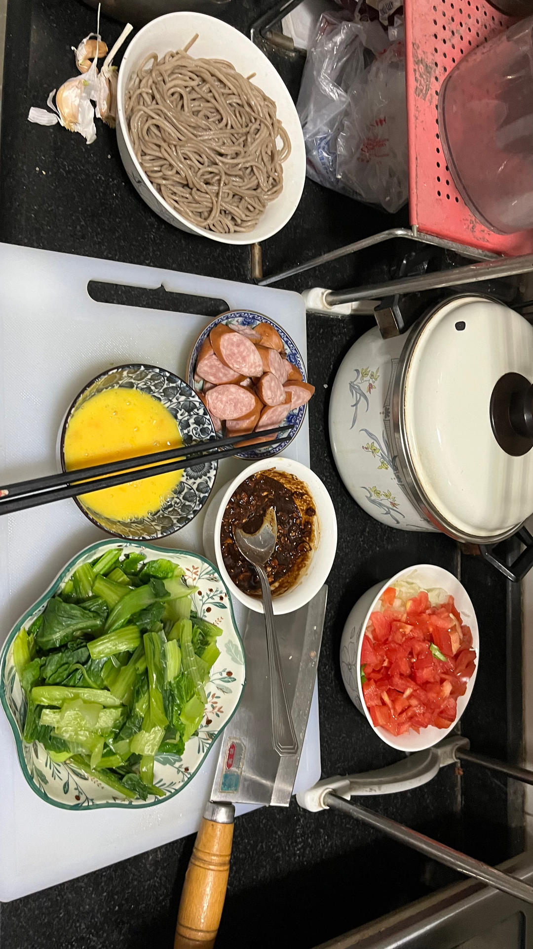 怎么吃都吃不腻的炒方便面～超级好吃！