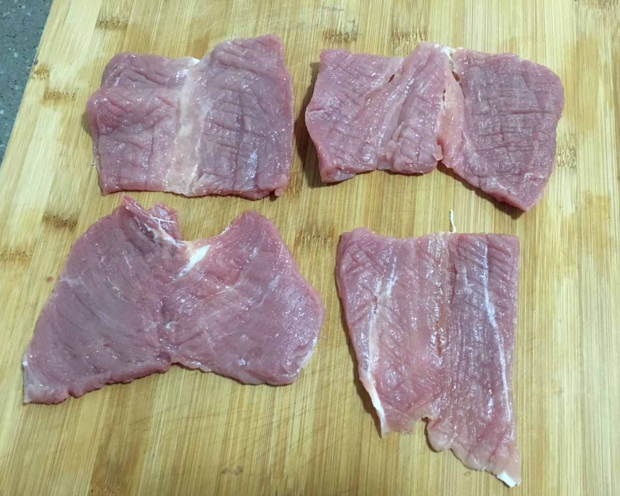 日式滑蛋厚切猪扒盖饭的做法 步骤1